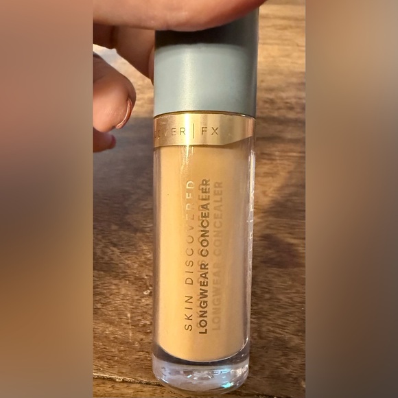 NWOB, Cover FX Skin Discovered Longwear Concealer, Shade M2 - Picture 6 of 16